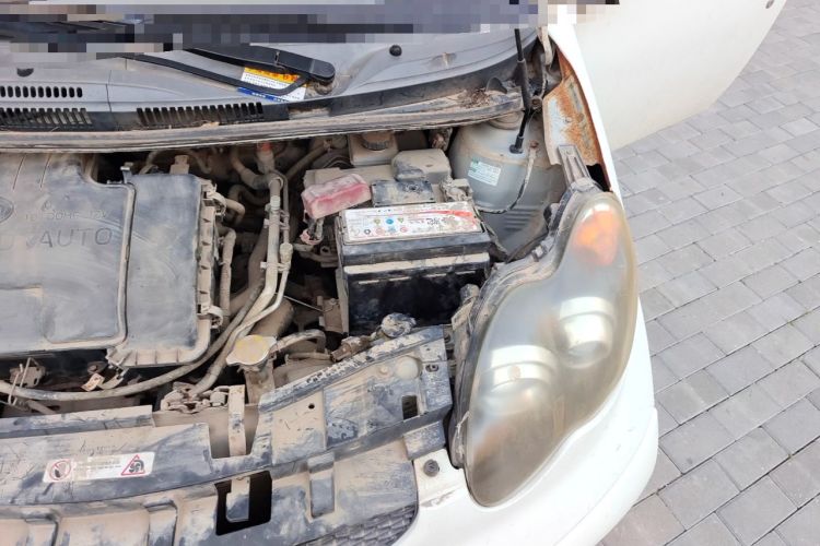 Used BYD F0 2012 1.0L Joyful Cool Model Engine Bay Left