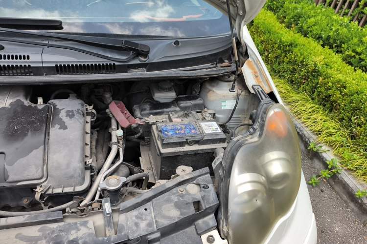 Used BYD F0 2012 1.0L Joyful Cool Model Engine Bay Left