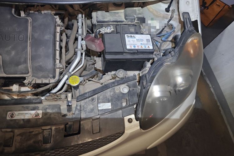 Used BYD F0 2012 1.0L Joyful Cool Model Engine Bay Left