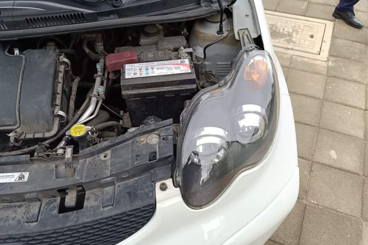 Used BYD F0 2012 1.0L Joyful Cool Model Engine Bay Left