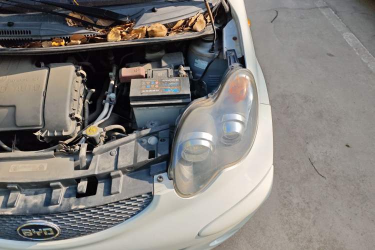 Used BYD F0 2012 1.0L Joyful Cool Model Engine Bay Left