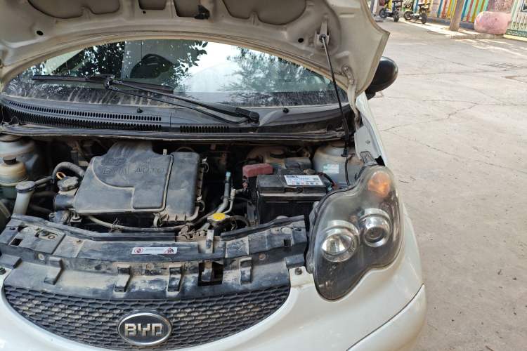 Used BYD F0 2012 1.0L Joyful Cool Model Engine Bay Left