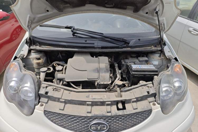 Used BYD F0 2012 1.0L Joyful Cool Model Engine Bay