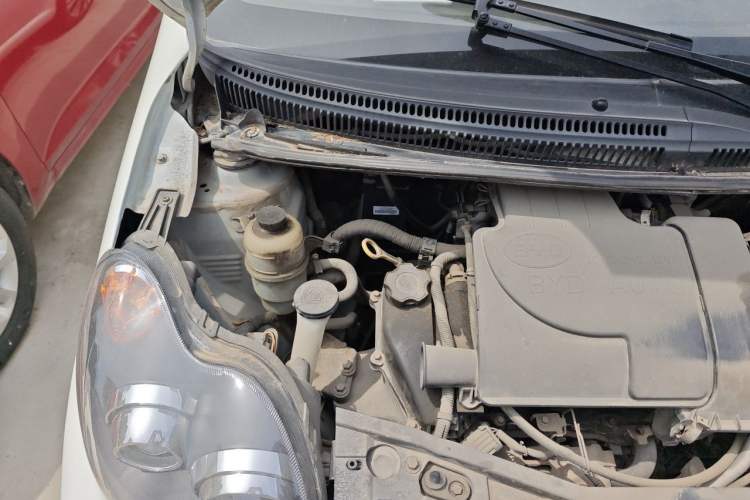 Used BYD F0 2012 1.0L Joyful Cool Model Engine Bay Right