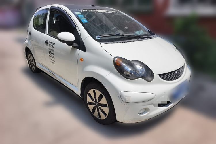 Used BYD F0 2012 1.0L XuanKu Trim Front Right 45 Deg