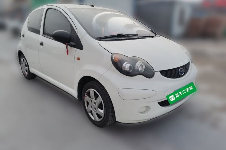 Used BYD F0 2012 1.0L XuanKu Trim Front Right 45 Deg