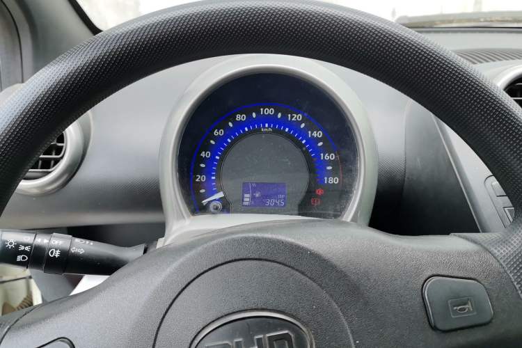Used BYD F0 2012 1.0L XuanKu Trim Instrument Cluster