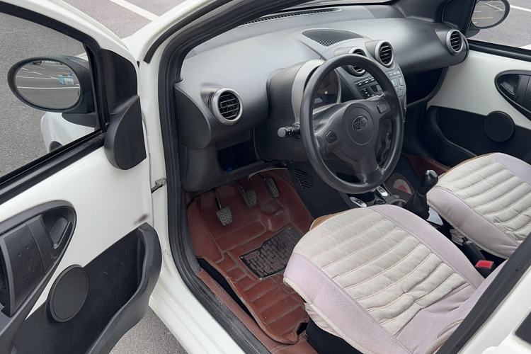 Used BYD F0 2012 1.0L XuanKu Trim Interior 2