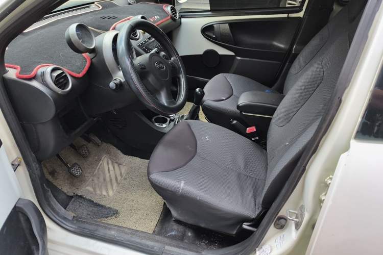 Used BYD F0 2012 1.0L Joyful Cool Model Left Front Seat