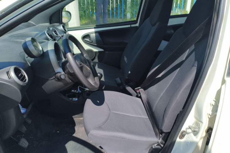 Used BYD F0 2012 1.0L XuanKu Trim Left Front Seat