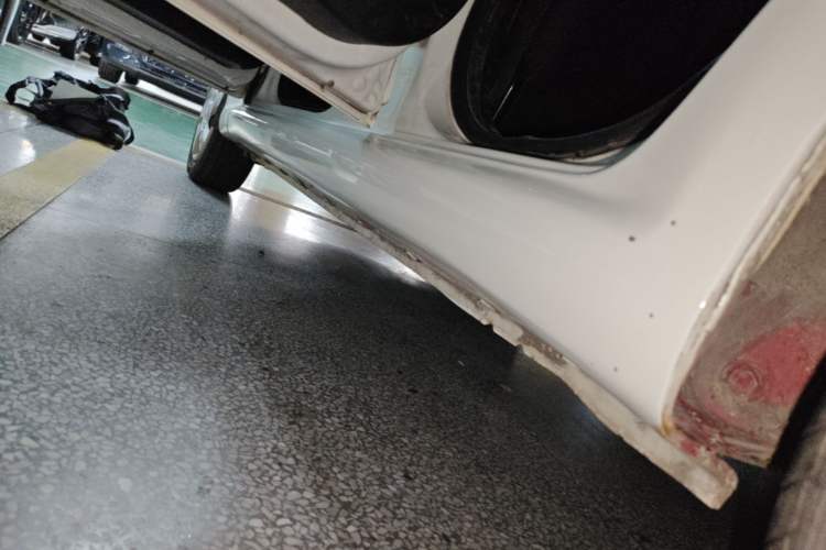 Used BYD F0 2012 1.0L XuanKu Trim Left Side Sill