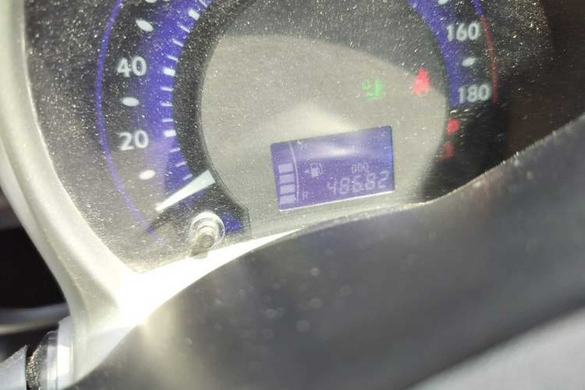 Used BYD F0 2012 1.0L XuanKu Trim Odometer Close Up
