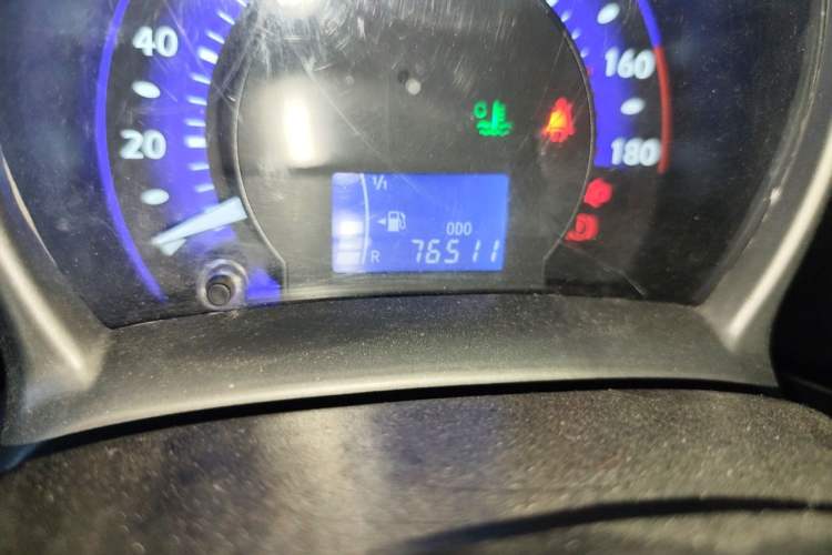 Used BYD F0 2012 1.0L Joyful Cool Model Odometer Close Up