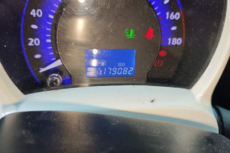 Used BYD F0 2012 1.0L Joyful Cool Model Odometer Close Up