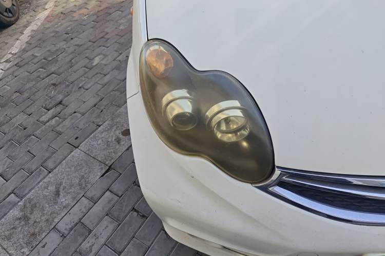Used BYD F0 2012 1.0L XuanKu Trim Right Front Headlight
