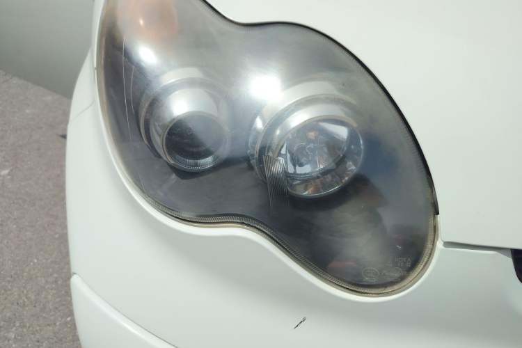 Used BYD F0 2012 1.0L XuanKu Trim Right Front Headlight