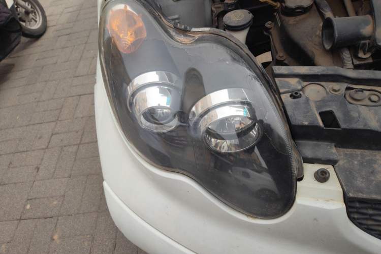 Used BYD F0 2012 1.0L XuanKu Trim Right Front Headlight