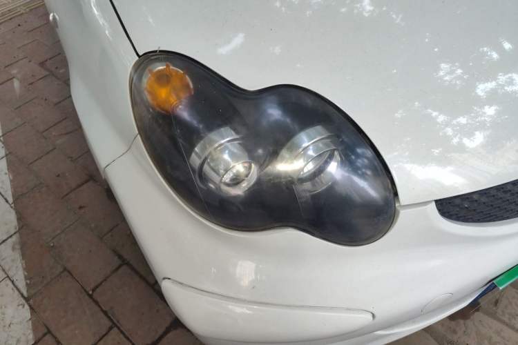 Used BYD F0 2012 1.0L Joyful Cool Model Right Front Headlight