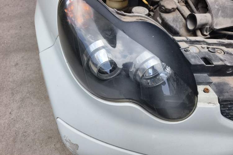 Used BYD F0 2012 1.0L XuanKu Trim Right Front Headlight