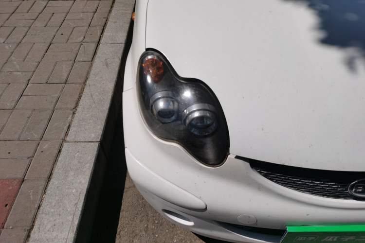 Used BYD F0 2012 1.0L XuanKu Trim Right Front Headlight