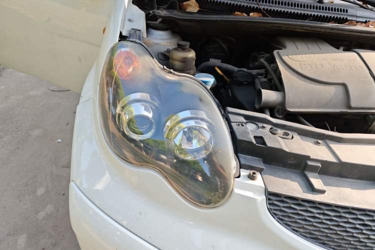 Used BYD F0 2012 1.0L Joyful Cool Model Right Front Headlight