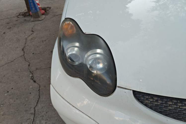 Used BYD F0 2012 1.0L Joyful Cool Model Right Front Headlight