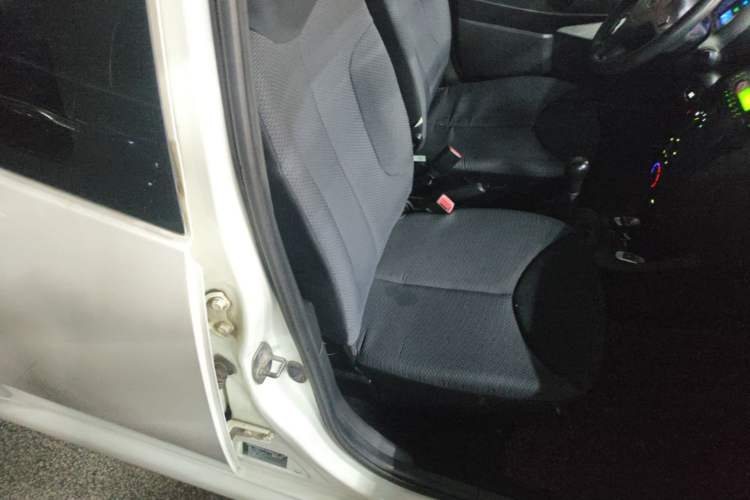 Used BYD F0 2012 1.0L XuanKu Trim Right Front Seat