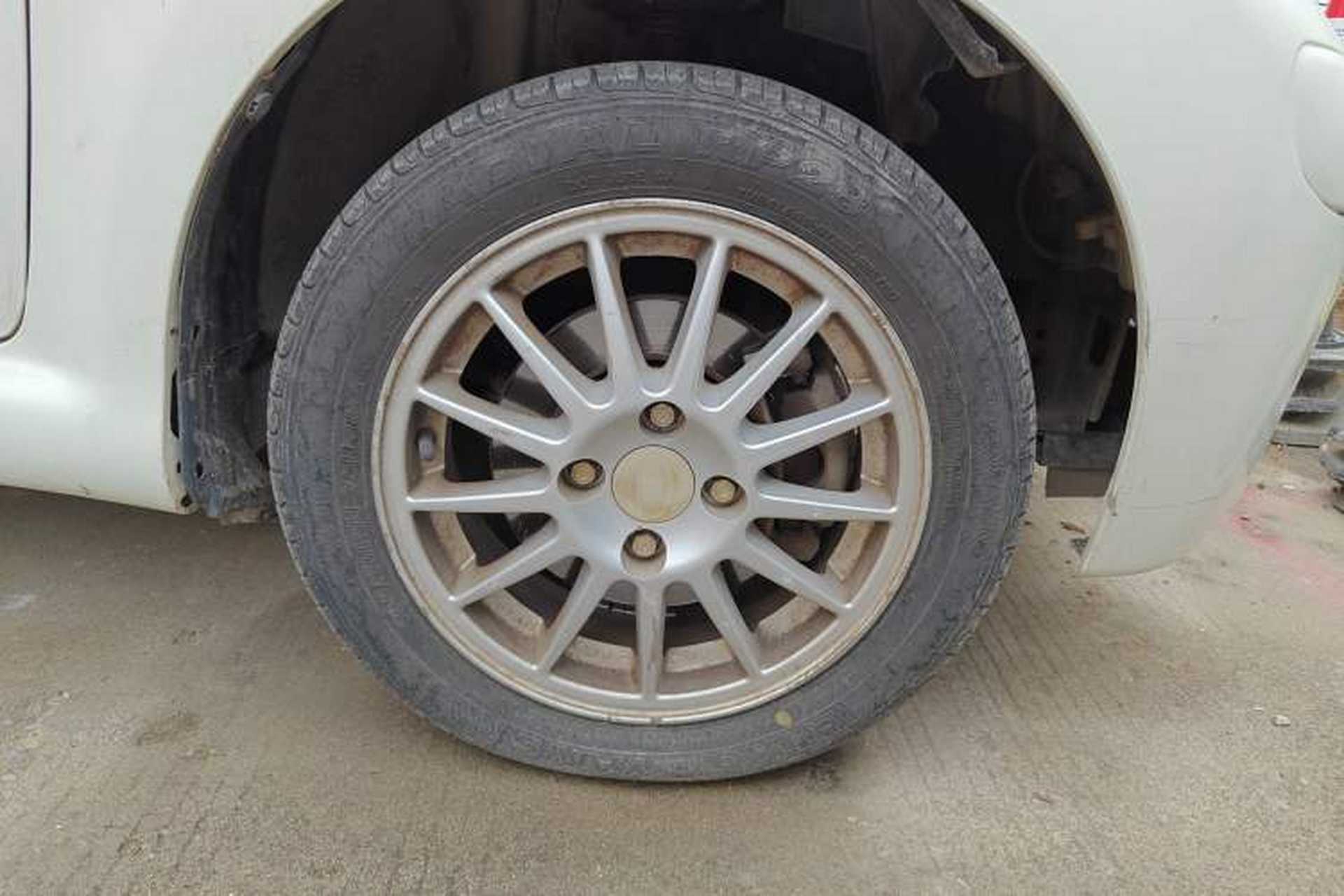 Used BYD F0 2012 1.0L XuanKu Trim Right Front Wheel Hub