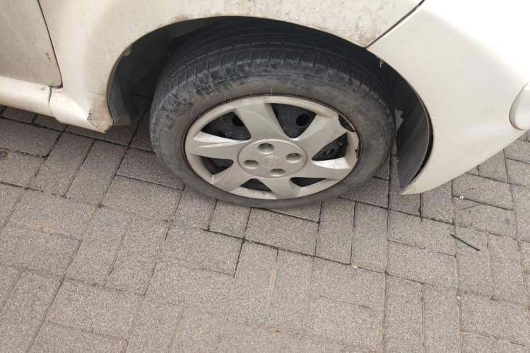 Used BYD F0 2012 1.0L XuanKu Trim Right Front Wheel Hub