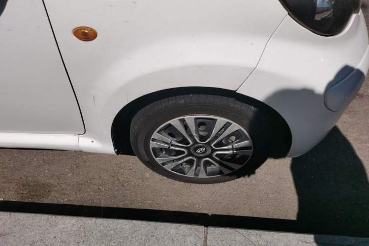 Used BYD F0 2012 1.0L XuanKu Trim Right Front Wheel Hub