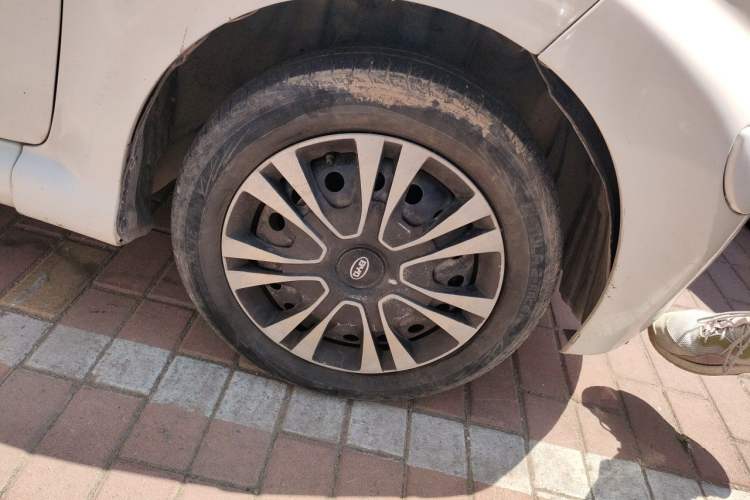 Used BYD F0 2012 1.0L XuanKu Trim Right Front Wheel Hub