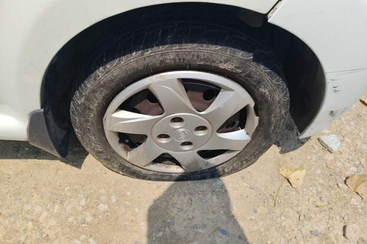 Used BYD F0 2012 1.0L Joyful Cool Model Right Front Wheel Hub