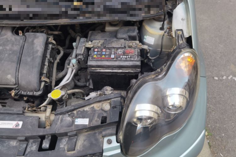 Used BYD F0 2013 1.0L AMT XuanKu Model Engine Bay Left