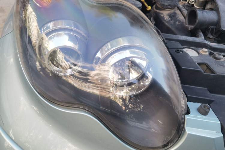 Used BYD F0 2013 1.0L AMT XuanKu Model Right Front Headlight