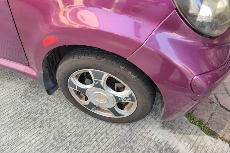 Used BYD F0 2013 1.0L AMT Joyful Cool Model Right Front Wheel Hub