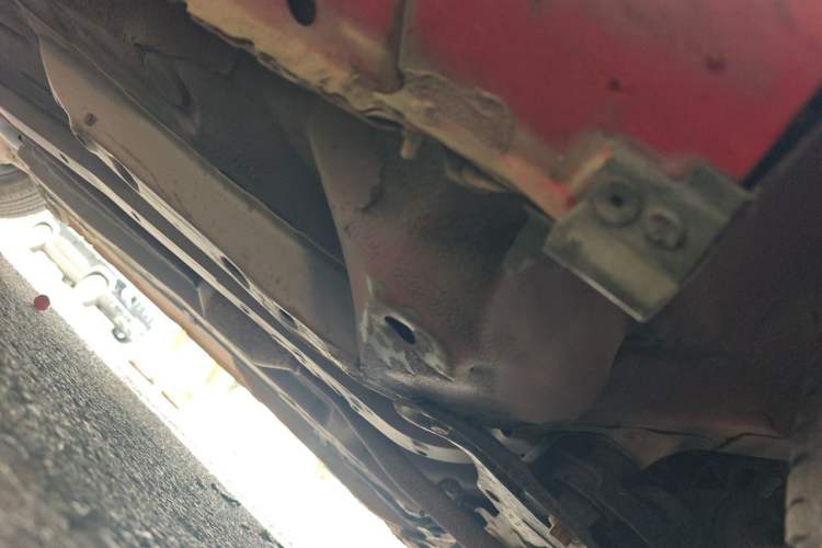 Used BYD F0 2013 1.0L AMT Joyful Cool Model Chassis Front Right
