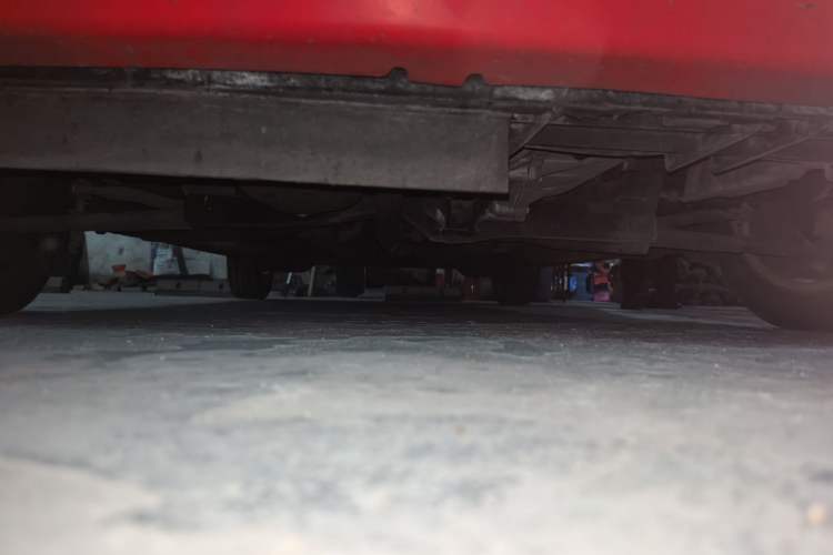 Used BYD F0 2013 1.0L AMT Joyful Cool Model Chassis Front