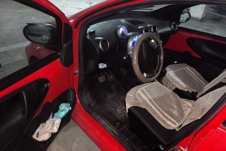 Used BYD F0 2013 1.0L AMT Joyful Cool Model Driver Seat
