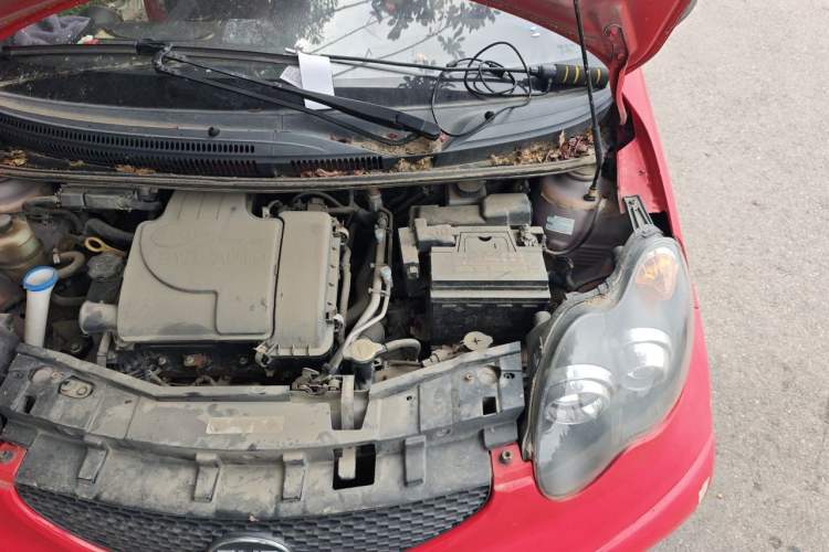 Used BYD F0 2013 1.0L AMT Joyful Cool Model Engine Bay Left