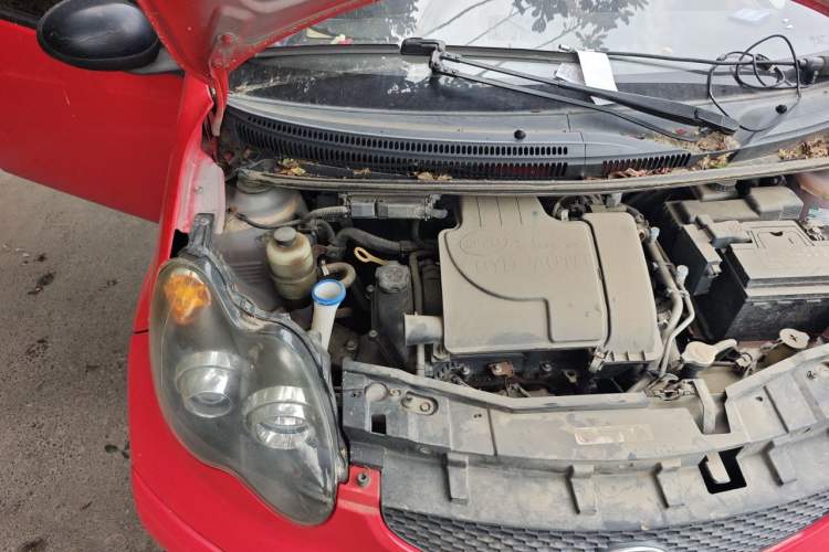 Used BYD F0 2013 1.0L AMT Joyful Cool Model Engine Bay Right