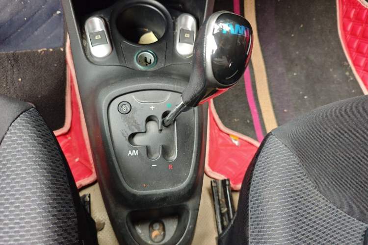 Used BYD F0 2013 1.0L AMT Joyful Cool Model Gear Lever