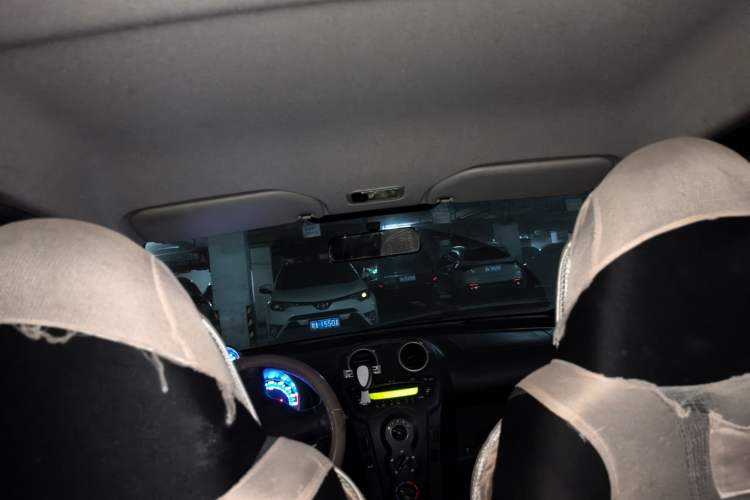 Used BYD F0 2013 1.0L AMT Joyful Cool Model Headliner