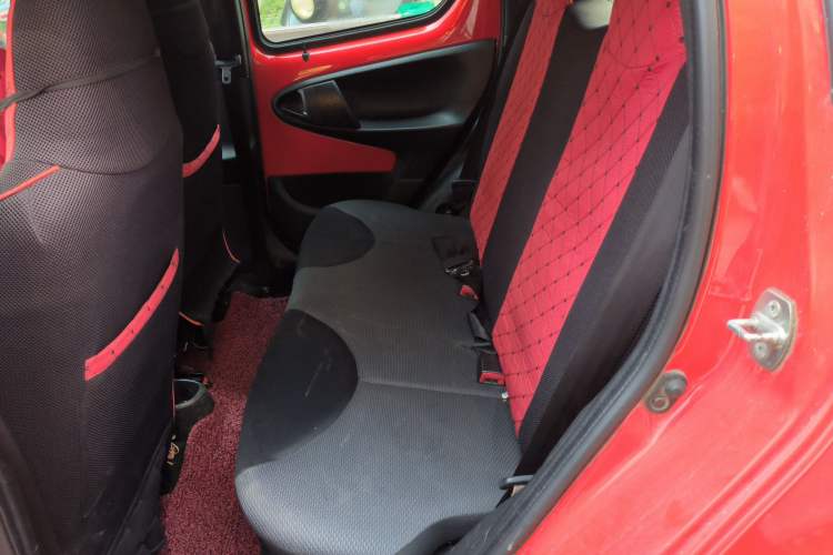 Used BYD F0 2013 1.0L AMT Joyful Cool Model Left Rear Seat