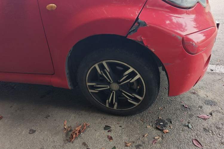 Used BYD F0 2013 1.0L AMT Joyful Cool Model Right Front Wheel Hub