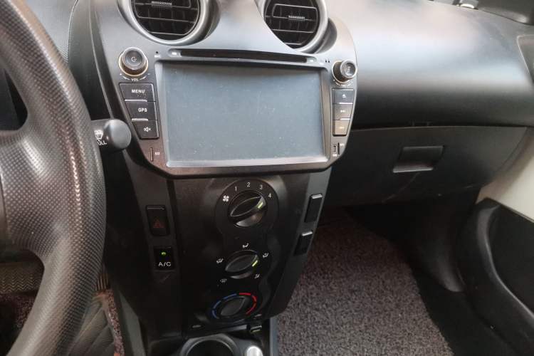 Used BYD F0 2013 1.0L AMT XuanKu Model Audio And AC Panel