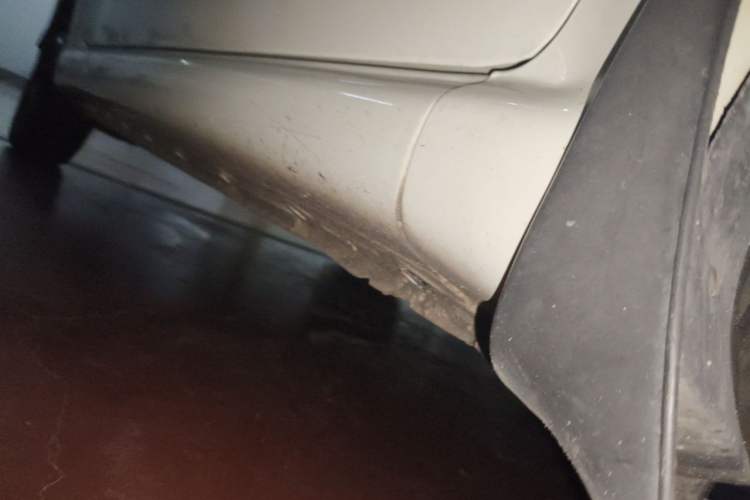 Used BYD F0 2013 1.0L AMT XuanKu Model Chassis Front Right