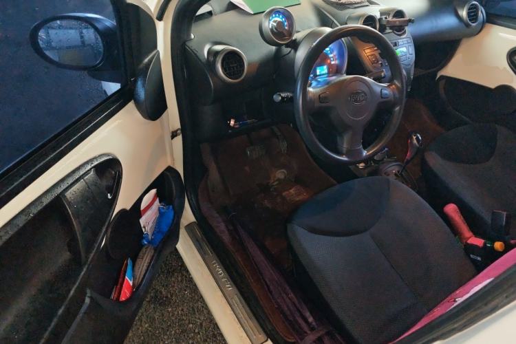 Used BYD F0 2013 1.0L AMT XuanKu Model Driver Seat