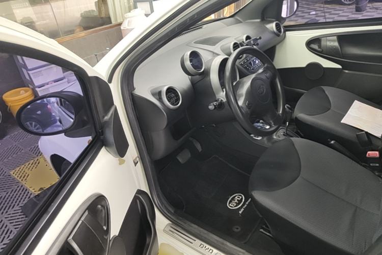 Used BYD F0 2013 1.0L AMT XuanKu Model Driver Seat