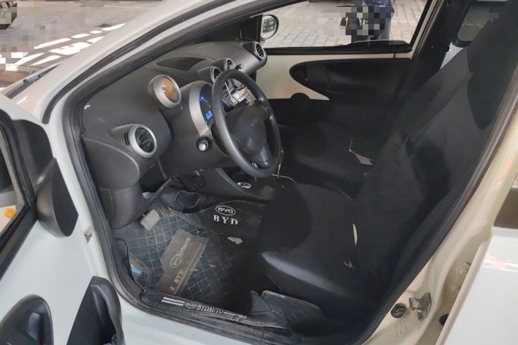 Used BYD F0 2013 1.0L AMT Joyful Cool Model Driver Seat