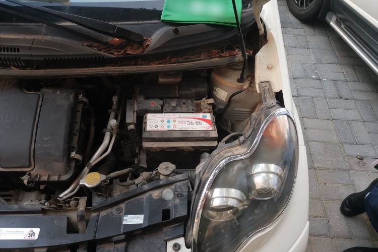 Used BYD F0 2013 1.0L AMT XuanKu Model Engine Bay Left